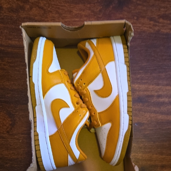 Nike Yellow and White Dunk Sneakers Classic Design - Picture 1 of 2